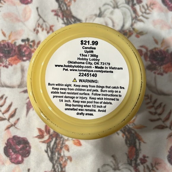 Hobby Lobby Uplift Bergamot & Lemon Peel Candle - Yellow - Picture 3 of 3
